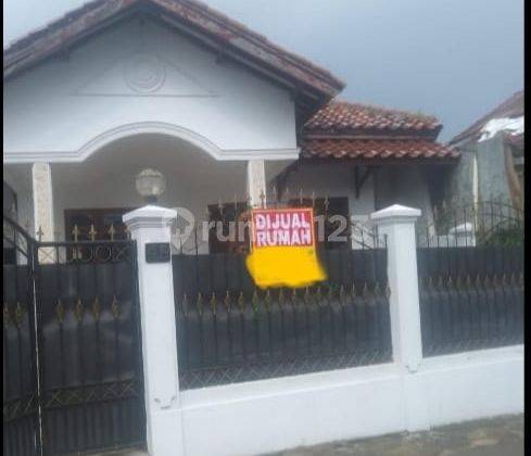 Rumah 2 Lantai Bagus di Cibatu Cisaat Sukabumi, 1