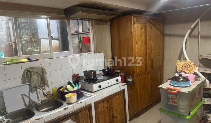 Rumah 2 1/2 Lantai di Sunsrise Garden, Jakarta Barat 2