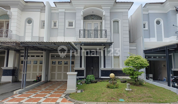 Rumah 2 Lantai 4 Kamar Tidur Rapi Siap Huni Design Classic Modern di Gading Serpong M673