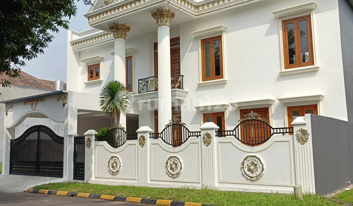 Rumah Mewah Sultan Ada Swimming Pool 4 Kamar Cocok untuk Keluarga Besar di Puspita Loka Bsd M569 Rumah Mewah Sultan Ada Swimming Pool 4 Kamar Cocok untuk Keluarga Besar di Puspita Loka Bsd M569