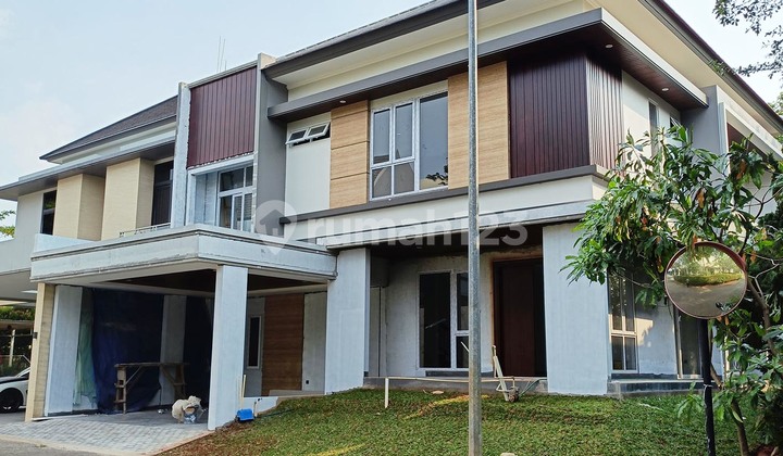 Rumah BARU 2 Lantai 4 Kamar Tidur Luas Minimalis Modern Strategis di The Icon BSD M638