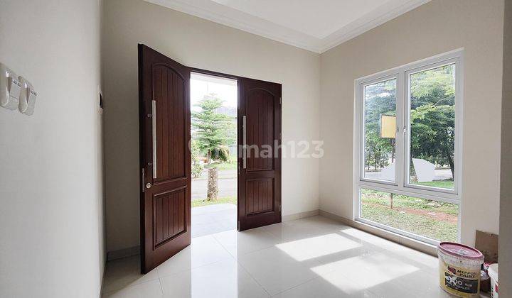 Rumah Hoek Bangunan Mandiri Layout Bagus 4 Kamar di The Icon M323