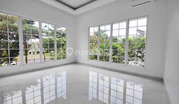 Rumah Hoek 2 Lantai 5 Kamar Tidur Sedang Dibangun di The Icon M348