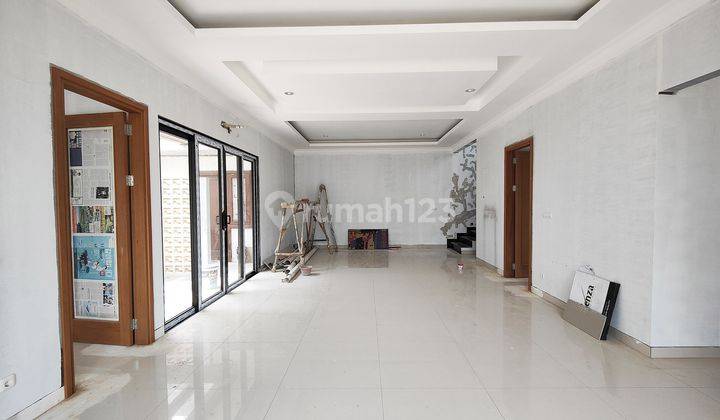 Rumah Baru Hoek 2 Lantai 4 Kamar Tidur Siap Huni Layout Bagus di The Icon M380