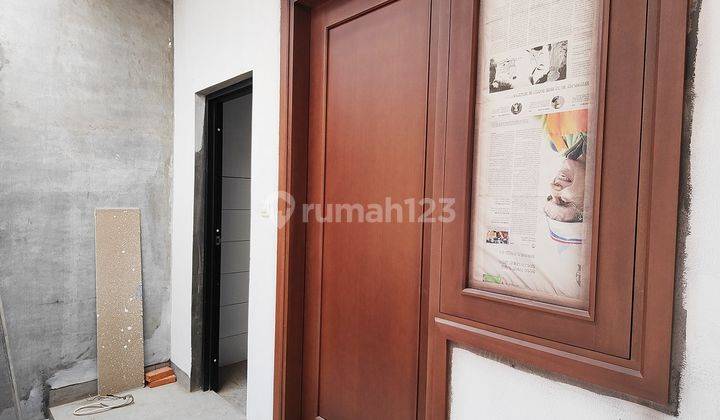 Rumah Baru Hoek 2 Lantai 4 Kamar Tidur Siap Huni Layout Bagus di The Icon M380