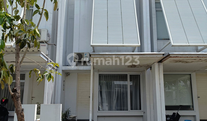 JUAL CEPAT!! Rumah Siap Huni 2 Kamar Tidur Semi Furnished di Tabebuya BSD M670