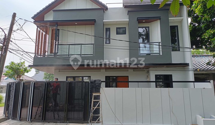 DIJUAL Rumah BARU Minimalis Modern 2 Lantai 4 Kamar di Griya Loka BSD M588