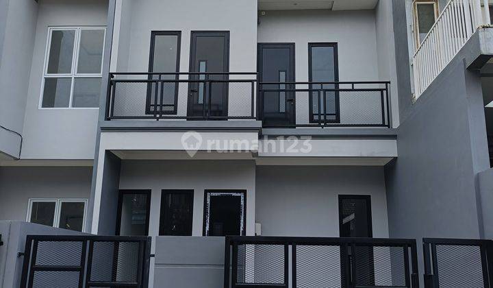 Rumah Baru 2 Lantai 3 Kamar Layout Bagus di Kencana Loka Bsd M491 1