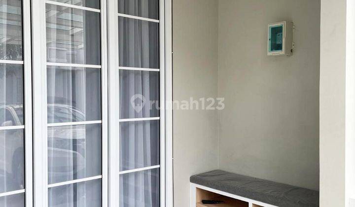 Rumah Mewah 2 Lantai Classic Modern 4 Kamar Semi Furnished Siap Huni di Gading Serpong Pm5 2