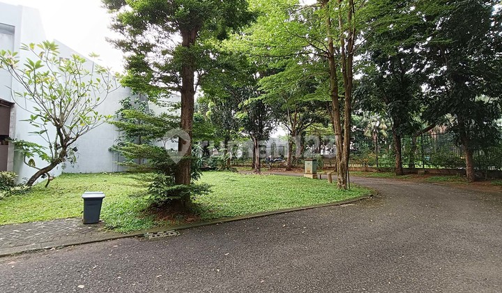 Lot Area 218m Pure Corner Prime Location at The Icon BSD KY1