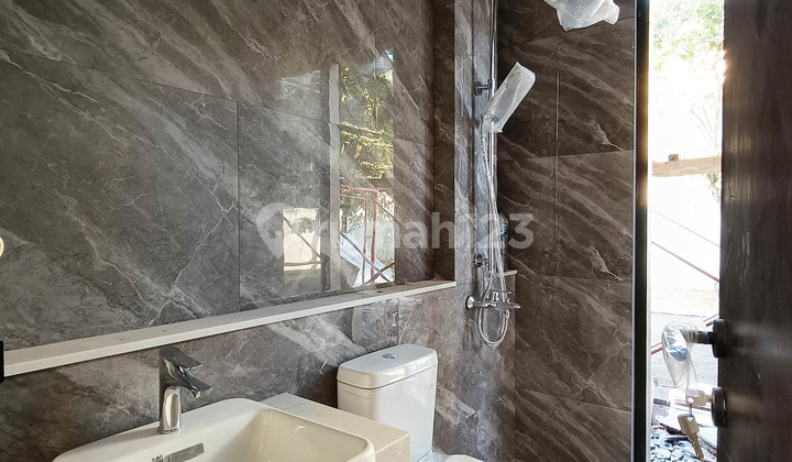 NEW House Coming Soon Attractive Facade Design 4 Bedrooms in BSD M652 2