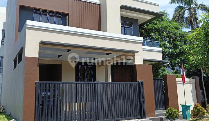 Rumah Semi Furnished Rapi Siap Huni 5 Kamar Tidur di BSD M648