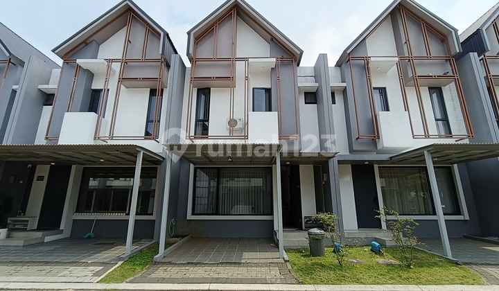 Jual Cepat!! Harga Dibawah Pasaran Rumah Siap Huni 2 Lantai 4 Kamar di Yuthica Bsd Dk16