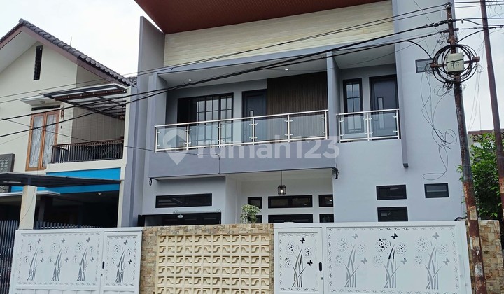For Sale Renovated 2-Story House 5 Bedrooms with Swimming Pool Rare in BSD M492