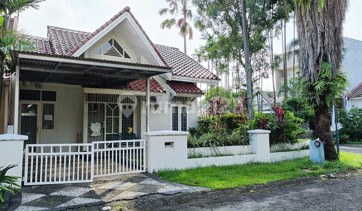 DIJUAL CEPAT!! rumah hoek 1 lantai terawat 3 kamar lokasi bagus di Lippo Karawaci M580