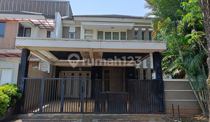 2-Storey House 200m Land Area Sold As-Is 4 Bedrooms in Delatinos Bsd J68