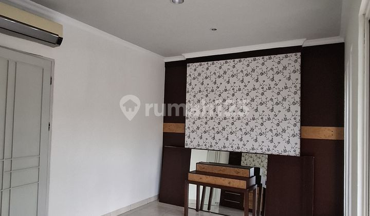 2-Storey House 200m Land Area Sold As-Is 4 Bedrooms in Delatinos Bsd J68 2