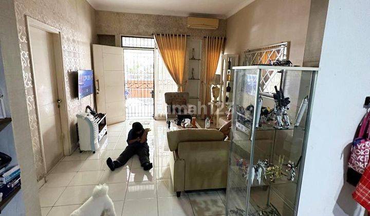 Jual Cepat Rumah 2 Lantai Sudah Renovasi Rapi Siap Huni 4 Kamar di Villa Melati Mas Bsd Da11 2