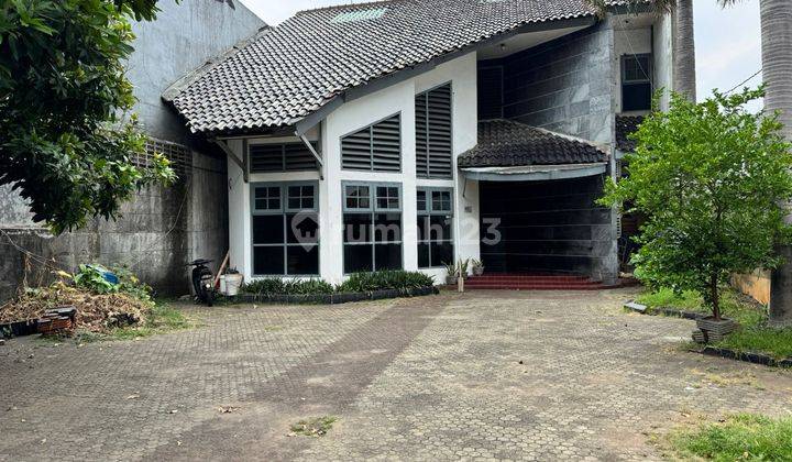 Rumah Usaha Zona Komersil Harga Njop Di Gandaria 2