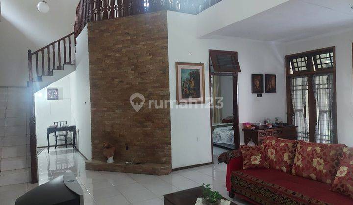 Rumah Lama Sangat Terawat Di Cipete, Harga Murah 2