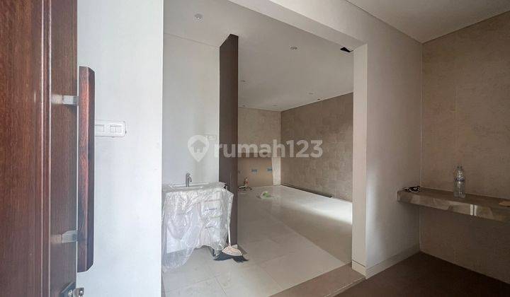 Dijual Baru Gress Rumah di Bukit Palma, Surabaya 2