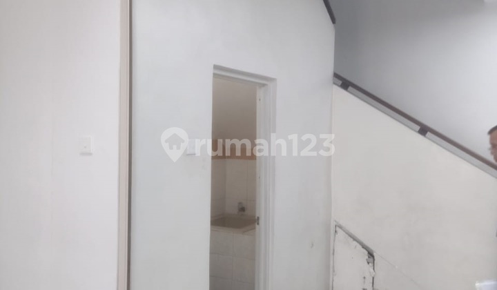 For Sale: Shophouse at SCC, Raya Kali Rungkut, Beside Trans