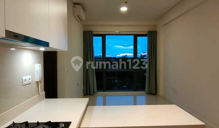 Semi-Furnished 1-Bedroom Apartment Marigold Navapark - BSD