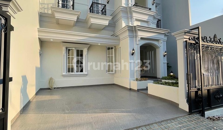 Cool House in Private DPR Complex - West Jakarta