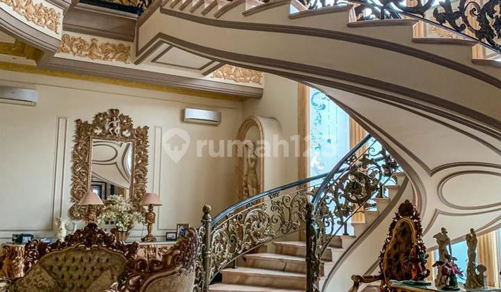 For Sale Classic Luxury House in Riviera Palem Semi Cluster 2