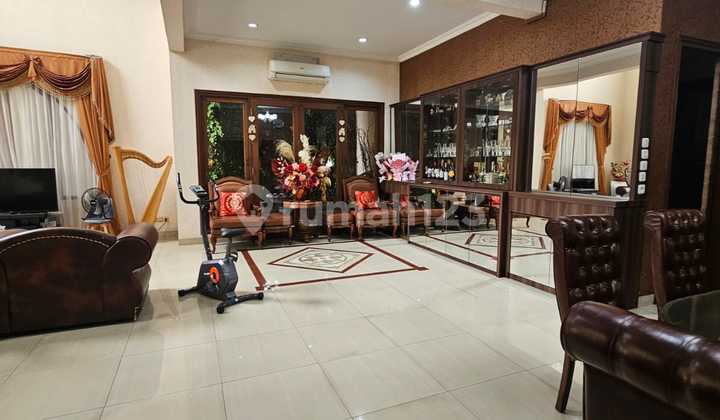 Luxury Fully Furnished Corner House in Taman Giri Loka - BSD Luxury Fully Furnished Corner House in Taman Giri Loka - BSD