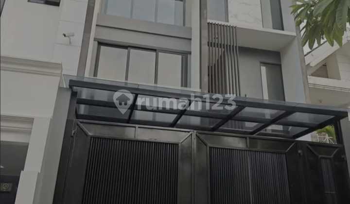 Rumah Full Furnsihed di Pik 1 - Jakarta Utara