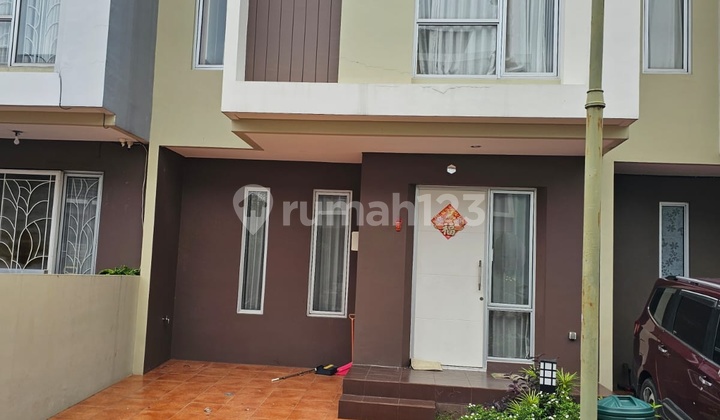 Full Furnished Rumah 2 Lantai Zuma At Malibu Village