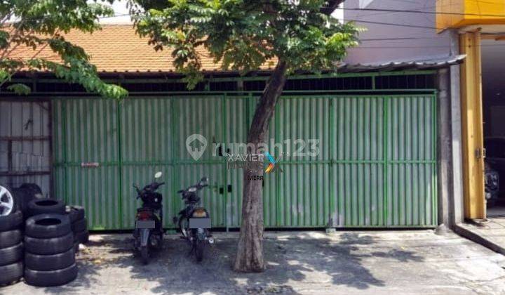 Disewakan Rumah Usaha Baratajaya Pinggir Jalan Lokasi Strategis 1