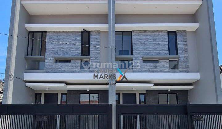 Rumah di Klampis Semolo Timur Dekat Merr 1