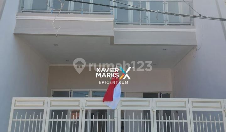 Dijual Rumah Mewah Mulyosari Utara Murah Siap Huni 1