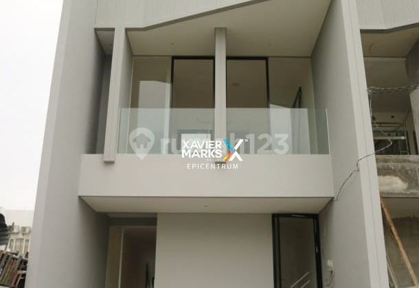 Dijual Rumah Baru Gress di Dian Istana Wiyung dekat Pakuwon 1