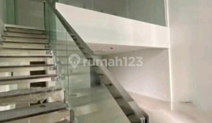 Strategic Vieloft Unit at Ciputra World Suitable for Business AUD.A037