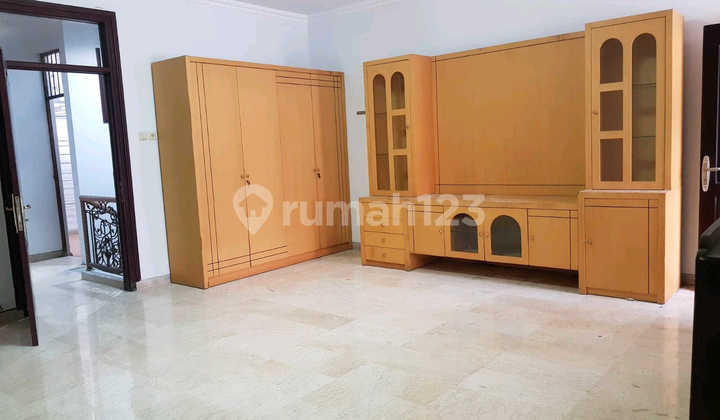 RUMAH NGINDEN INTAN BARAT SURABAYA KAWASAN NYAMAN RON.A1273 RUMAH NGINDEN INTAN BARAT SURABAYA KAWASAN NYAMAN RON.A1273