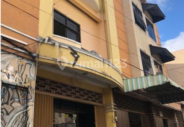 PRICE DROP 3-Story Shop House in East Surabaya Ready to Occupy AUD.A052