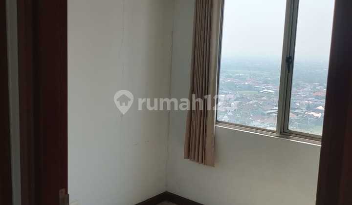 Water Place Surabaya Strategic Area Penthouse Apartment MEL.A253