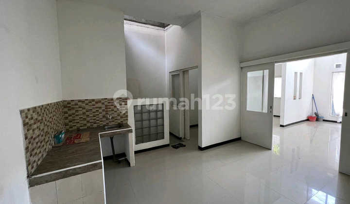 TURUN HARGA RUMAH GRAND SEMANGGI SURABAYA STRATEGIS RON.A1755 TURUN HARGA RUMAH GRAND SEMANGGI SURABAYA STRATEGIS RON.A1755