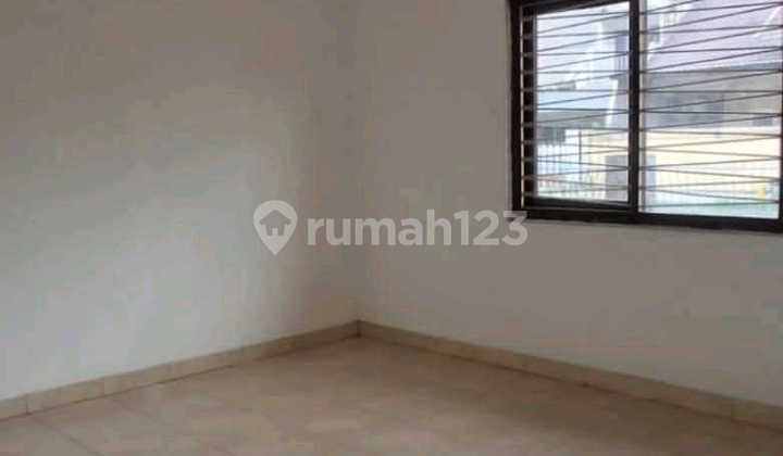 Strategic Warehouse House in Ngagel Jaya Selatan Surabaya VIN.A450