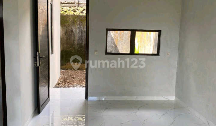 Rumah Villa dekat Pantai Balangan, Bali Area Strategis AUD.A039 2