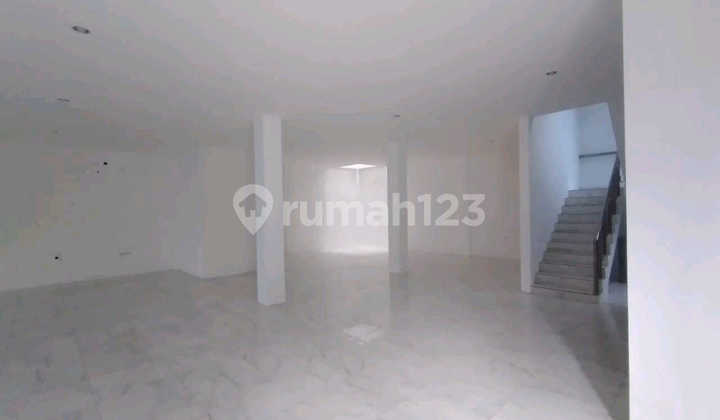 Siap Pakai Gedung Kenjeran Surabaya Area Strategis Ron.a2712