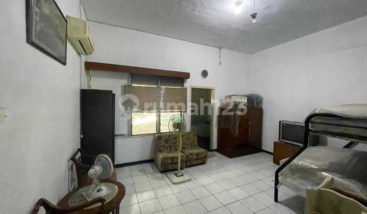 SPACIOUS HOUSE IN THE COMFORTABLE AREA OF TENGGILIS MEJOYO SURABAYA, LOT A2760 SPACIOUS HOUSE IN THE COMFORTABLE AREA OF TENGGILIS MEJOYO SURABAYA, LOT A2760
