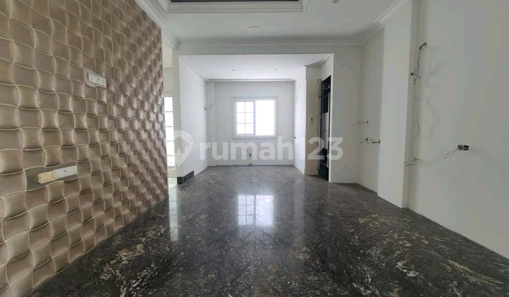 Rumah Mewah di Galaxy Bumi Permai Surabaya Siap Huni RIC.A031 Rumah Mewah di Galaxy Bumi Permai Surabaya Siap Huni RIC.A031