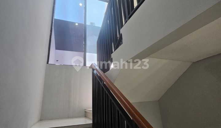 For Rent Ready-to-Occupy House in Pondok Tjandra Cluster Ruby Near Merr 2