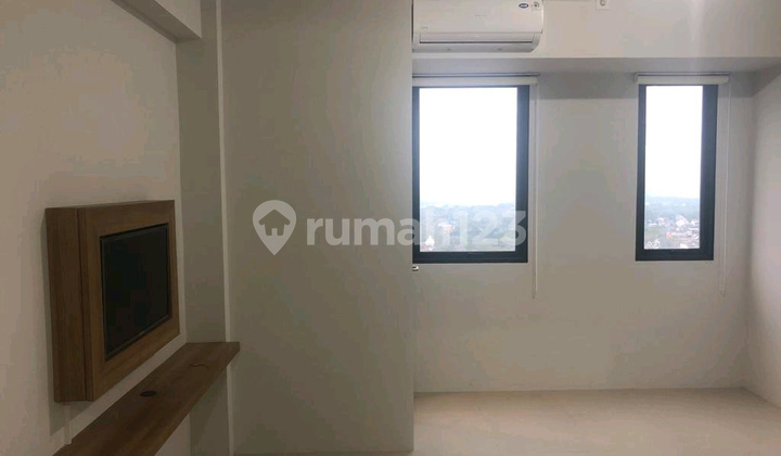 Denver Semi-Furnished Apartment Cheap Next to Hokky Citraland 2