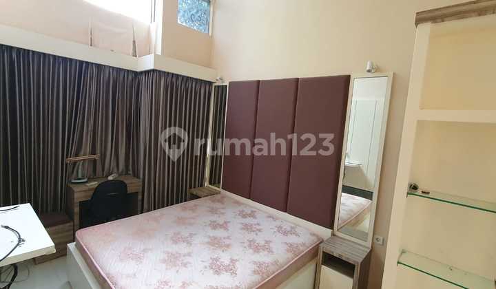 Rumah Zimbaly Costa Pakuwon City Furnish Siap Huni