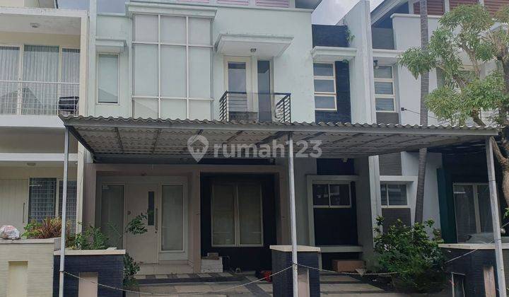 Rumah di One Golf Terrace Pakuwon Indah Murah 1